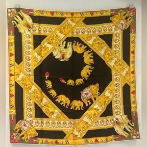 Motif Elephant Cartier Scarf Silk Vintage